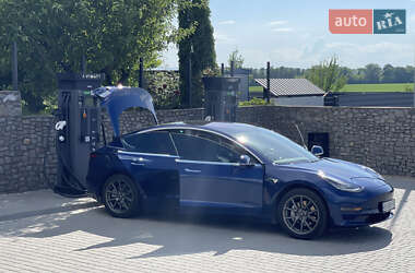 Седан Tesla Model 3 2018 в 