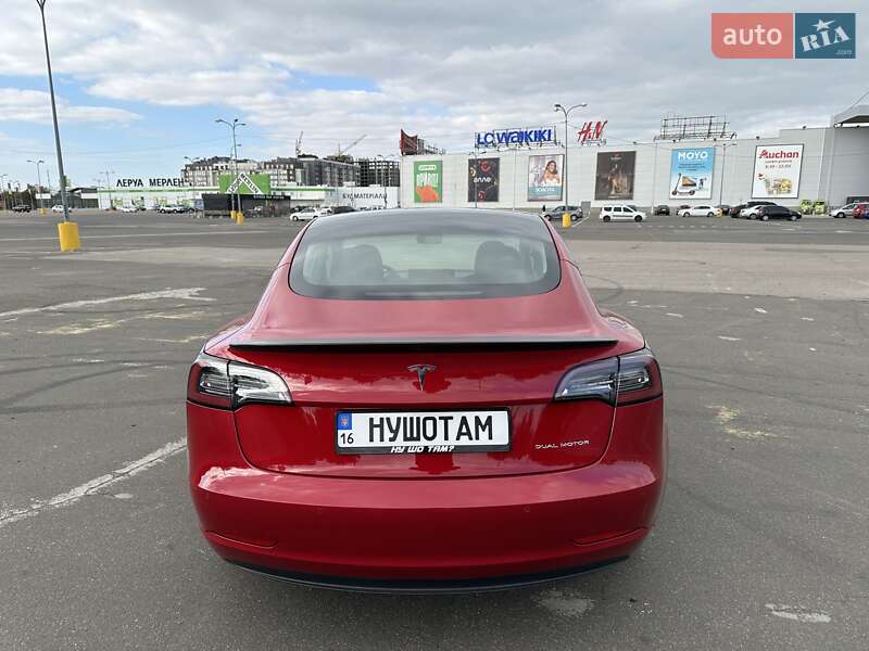 Седан Tesla Model 3 2022 в Одесі