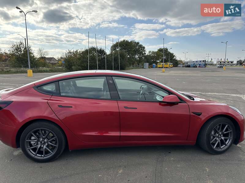 Седан Tesla Model 3 2022 в Одесі