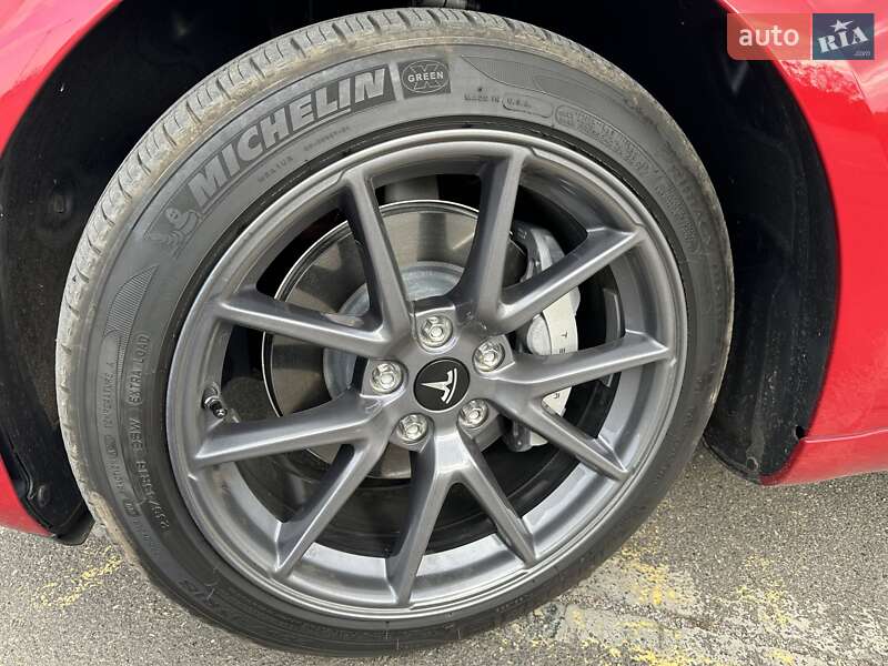 Седан Tesla Model 3 2022 в Одесі