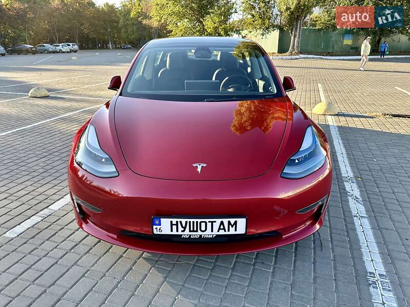 Tesla Model 3 2022