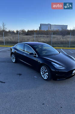 Седан Tesla Model 3 2018 в 