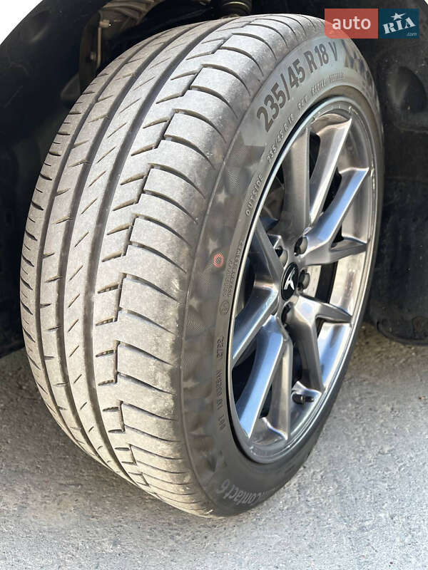 Седан Tesla Model 3 2022 в Львове