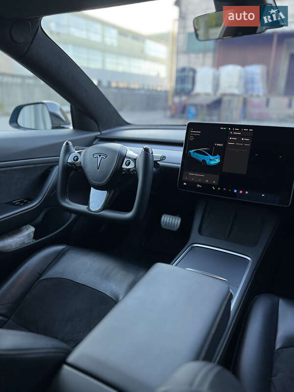 Седан Tesla Model 3 2019 в Киеве