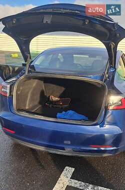 Седан Tesla Model 3 2022 в Николаеве фото 13 Седан Tesla Model 3 2022 в Николаеве