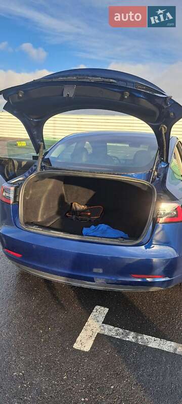 Седан Tesla Model 3 2022 в Миколаєві