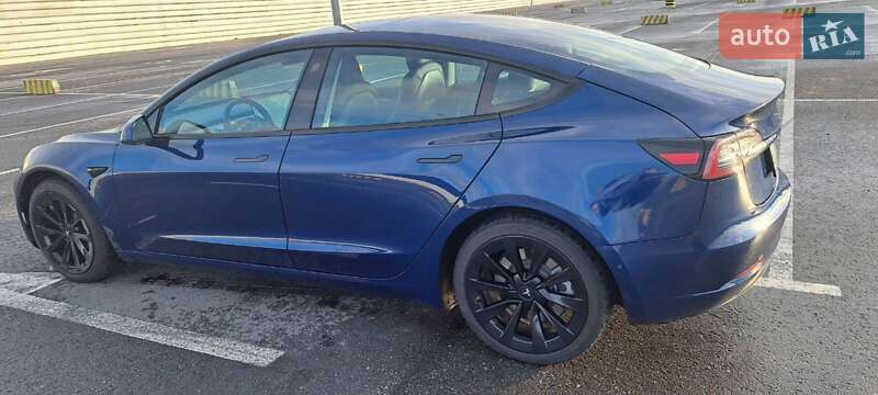 Седан Tesla Model 3 2022 в Миколаєві