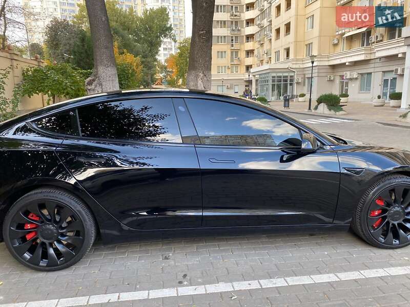 Седан Tesla Model 3 2018 в Одесі