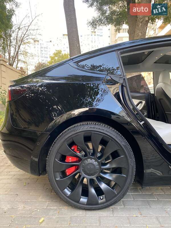 Седан Tesla Model 3 2018 в Одесі