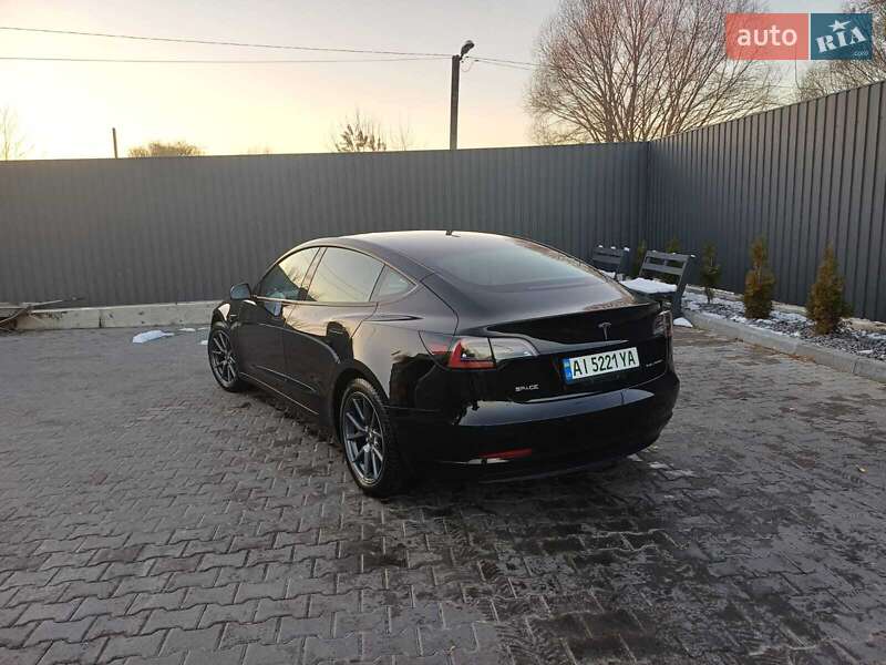 Седан Tesla Model 3 2022 в Фастове