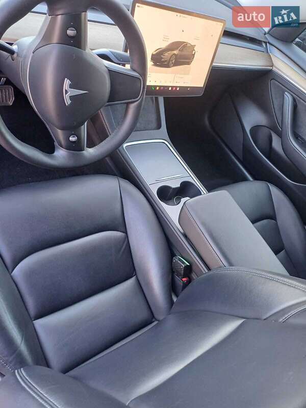 Седан Tesla Model 3 2022 в Фастове