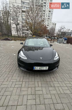 Седан Tesla Model 3 2019 в Киеве