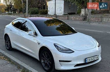 Седан Tesla Model 3 2018 в Кропивницком