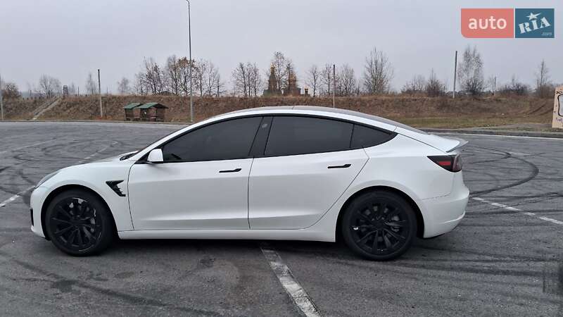 Седан Tesla Model 3 2021 в Полтаве