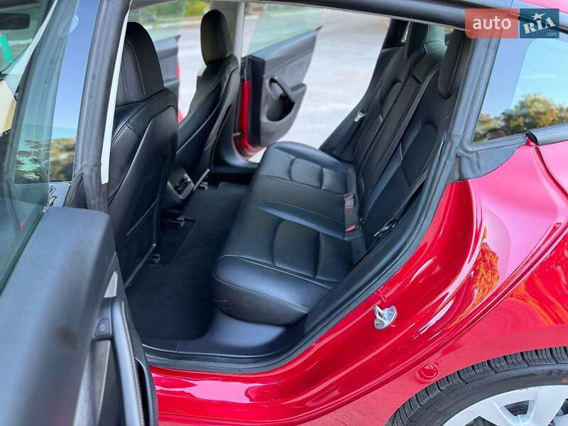 Седан Tesla Model 3 2022 в Полтаві фото 15 Седан Tesla Model 3 2022 в Полтаві