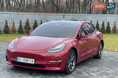 Седан Tesla Model 3 2022 в Луцке