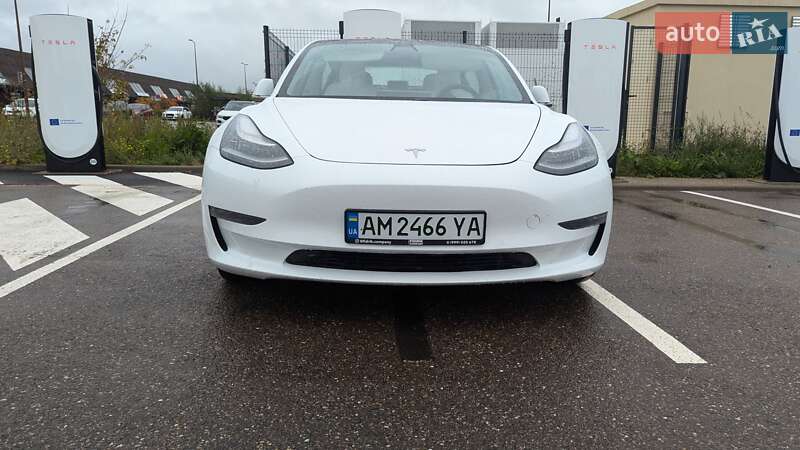 Седан Tesla Model 3 2020 в Днепре