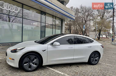 Седан Tesla Model 3 2019 в Днепре