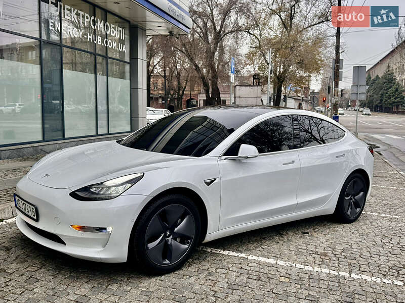 Седан Tesla Model 3 2019 в Днепре