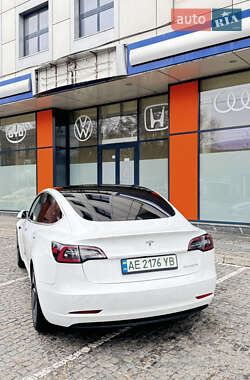 Седан Tesla Model 3 2019 в Днепре