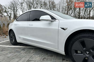 Седан Tesla Model 3 2020 в Луцке