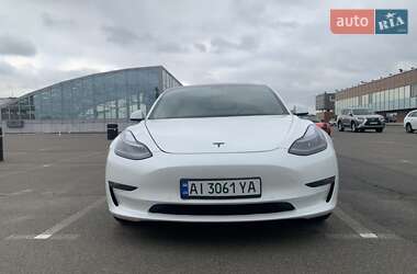 Седан Tesla Model 3 2021 в Киеве