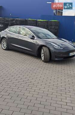 Седан Tesla Model 3 2018 в Шепетівці