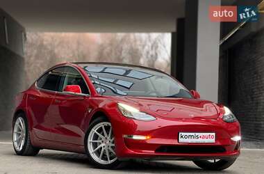 Седан Tesla Model 3 2018 в 
