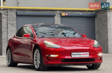 Седан Tesla Model 3 2018 в 