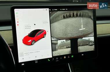 Седан Tesla Model 3 2018 в 