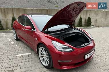 Седан Tesla Model 3 2018 в 