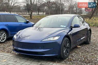 Седан Tesla Model 3 2024 в Дрогобичі