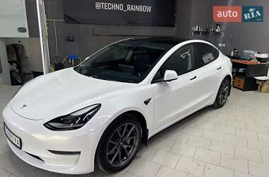 Седан Tesla Model 3 2021 в Дніпрі