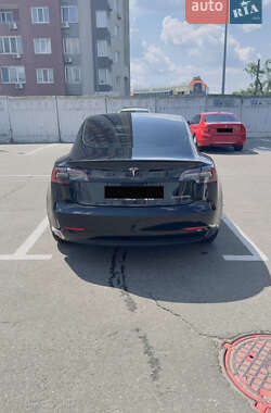 Седан Tesla Model 3 2022 в Києві
