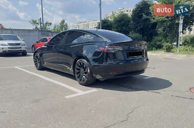 Седан Tesla Model 3 2022 в Києві