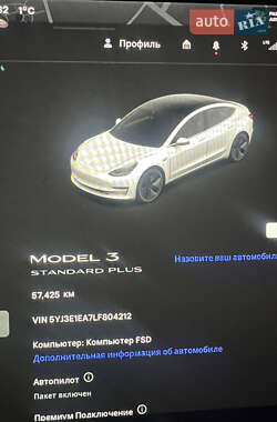 Седан Tesla Model 3 2020 в 