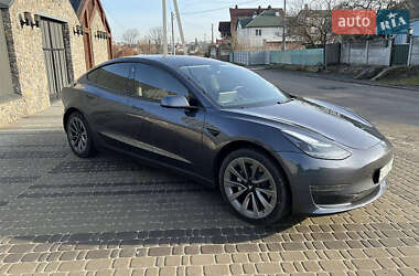 Седан Tesla Model 3 2021 в Львове