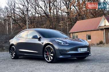 Седан Tesla Model 3 2021 в Немирове