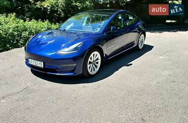 Седан Tesla Model 3 2021 в Киеве