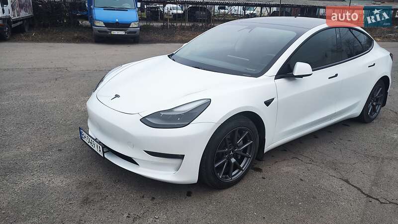 Седан Tesla Model 3 2020 в Одессе