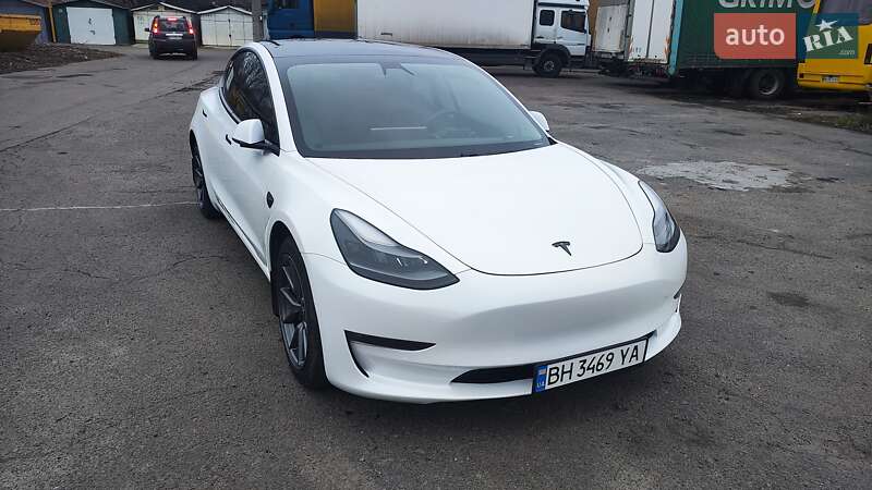 Седан Tesla Model 3 2020 в Одессе