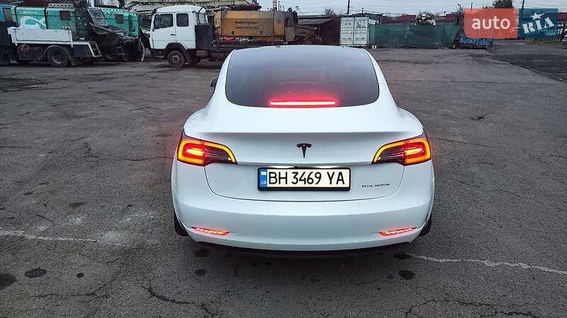 Седан Tesla Model 3 2020 в Одессе