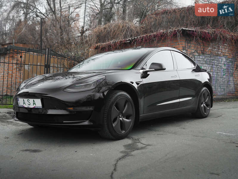 Седан Tesla Model 3 2019 в Вінниці