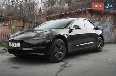 Седан Tesla Model 3 2019 в 