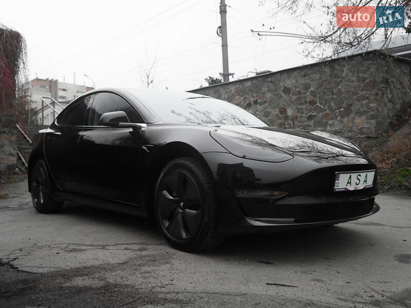 Седан Tesla Model 3 2019 в Вінниці
