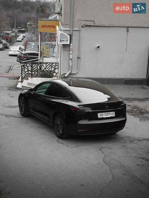 Седан Tesla Model 3 2019 в Вінниці