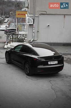 Седан Tesla Model 3 2019 в 