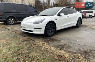 Седан Tesla Model 3 2022 в Києві