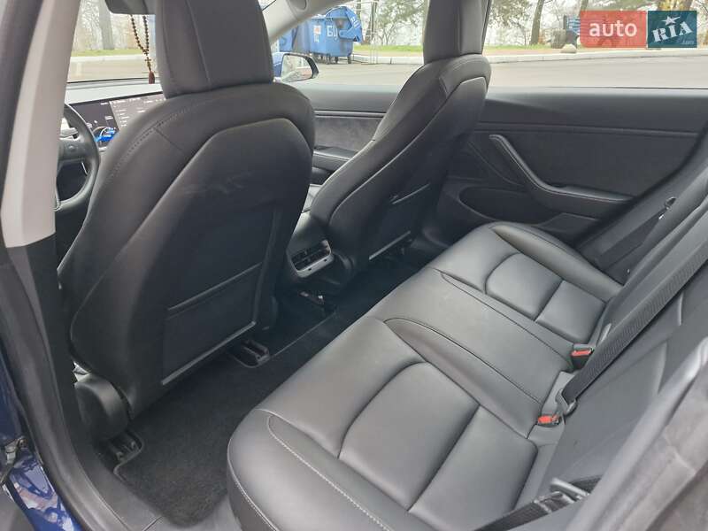 Седан Tesla Model 3 2018 в Одессе
