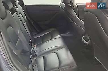 Седан Tesla Model 3 2019 в 